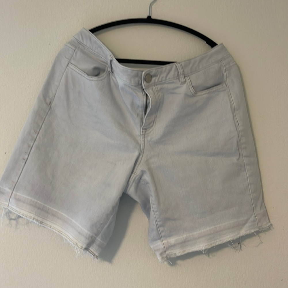 Very light color Bermuda style shorts lane Bryant